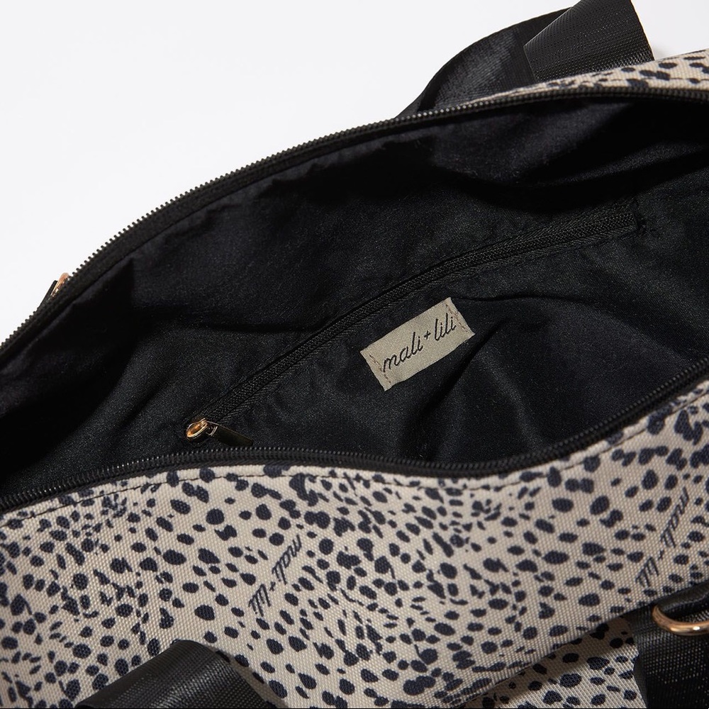 SOLD!!! Mali & Lili Weekender Bag - Picture 2 of 4